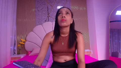 Natasha online show from May 2026 07:33:01 PM