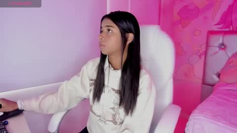 Natasha  online show from December 2024 06:48:01 PM