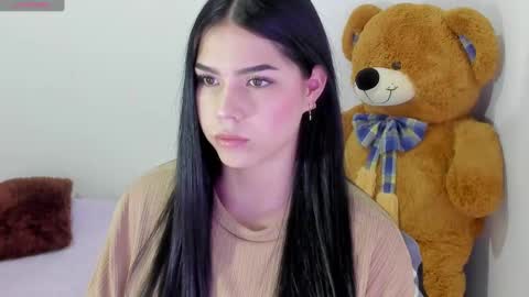 Snapshot of natasha_su chatting on December 2024 05:37:01 PM Natalia online show from December 2024 05:37:01 PM