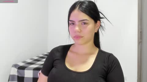 Snapshot of natasha_su chatting on February 2025 01:05:02 AM Natalia online show from February 2025 01:05:02 AM