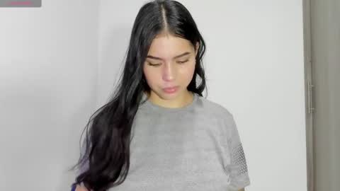 Snapshot of natasha_su chatting on March 2025 10:20:01 PM Natalia online show from March 2025 10:20:01 PM