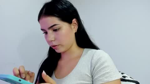 Snapshot of natasha_su chatting on October 2025 09:46:01 PM Natalia online show from October 2025 09:46:01 PM