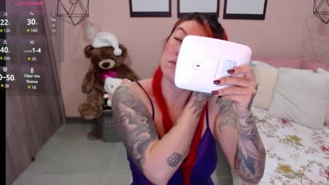 Snapshot of natasha_woo chatting on April 2026 10:37:01 AM Nat online show from April 2026 10:37:01 AM