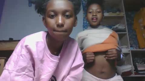 nathalia069 online show from May 2026 06:53:01 PM