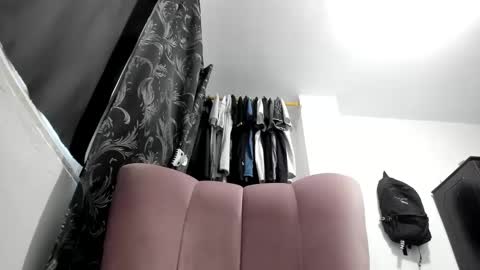     NATHALIA online show from October 2025 04:37:01 PM