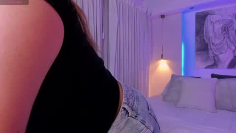 NATHALIE online show from April 2026 11:23:02 AM