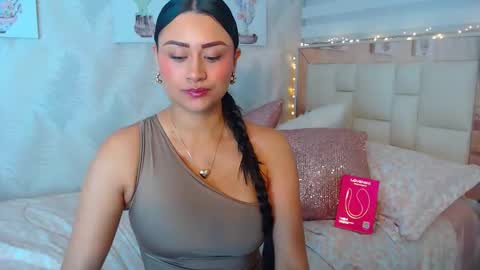 Nathalie Rose online show from May 2026 09:58:02 AM