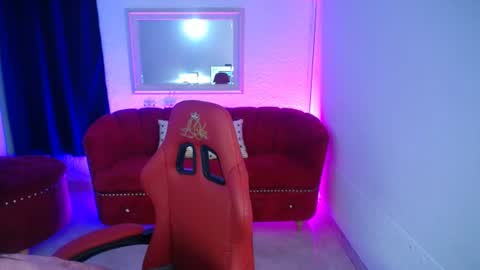 Nathaly sweet online show from June 2026 12:13:02 PM