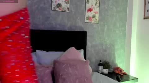 Nathaly lopez online show from February 2025 01:51:01 PM