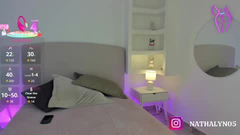 NATHALY  online show from September 2025 10:39:01 AM