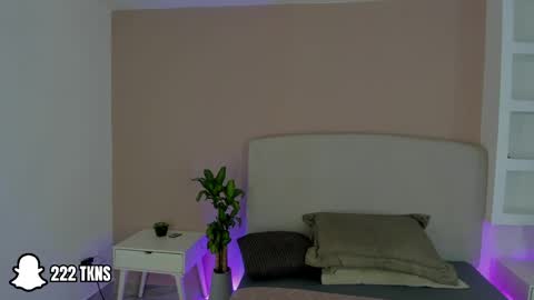 NATHALY  online show from May 2026 10:57:02 AM