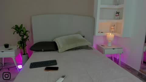 NATHALY  online show from June 2026 10:49:01 AM