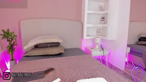NATHALY  online show from June 2026 10:52:02 AM