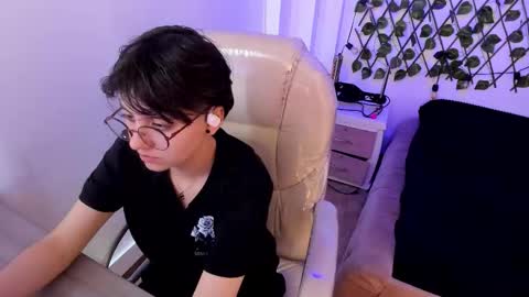 Snapshot of nathalyy_ds chatting on October 2025 08:50:02 PM nathalyy_ds online show from October 2025 08:50:02 PM