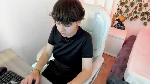 nathalyy_ds online show from December 2025 07:08:02 PM