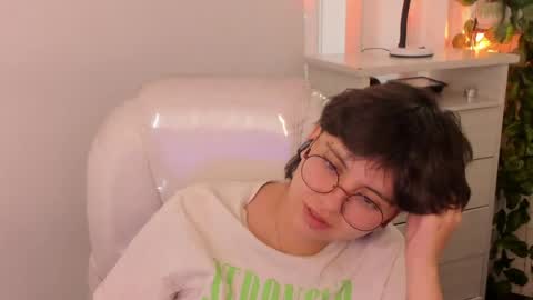 nathalyy_ds online show from May 2026 05:19:02 PM