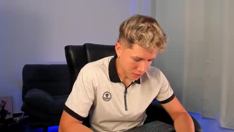 Nathan online show from October 2025 08:35:01 PM