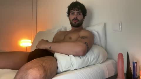 Nathaniel online show from May 2026 06:24:01 PM
