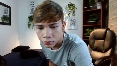 nathanclay online show from May 2026 04:18:01 AM