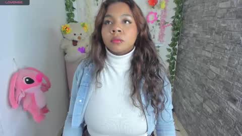 Snapshot of nathasha_jhonsom_ chatting on February 2025 03:23:02 AM Naty online show from February 2025 03:23:02 AM