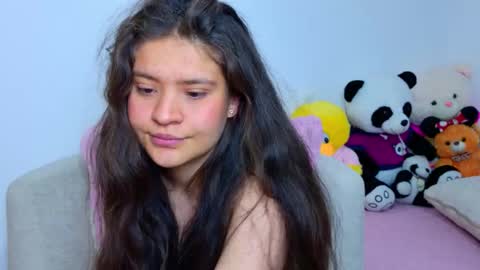 Snapshot of natisss_ chatting on November 2025 09:15:02 AM Naty online show from November 2025 09:15:02 AM