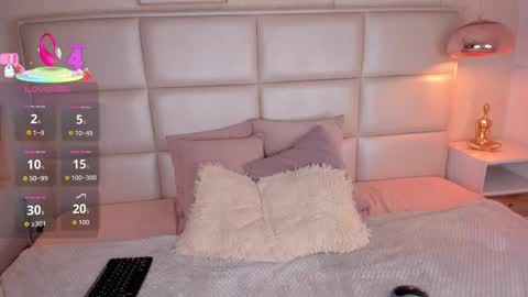 Natt  online show from November 2025 01:35:02 PM