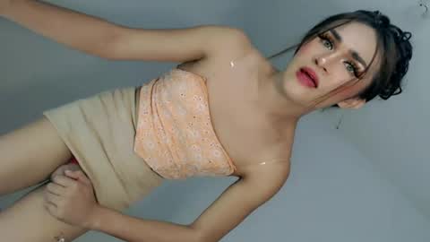 Nathalie smith online show from June 2026 01:54:01 AM