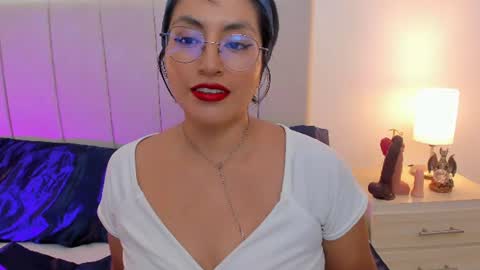 Snapshot of natty_bush chatting on June 2026 08:53:01 PM Nathalie online show from June 2026 08:53:01 PM