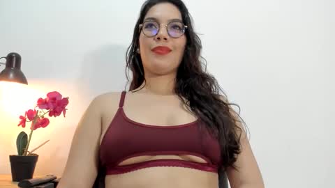 Natty Trainor online show from June 2026 08:19:02 PM