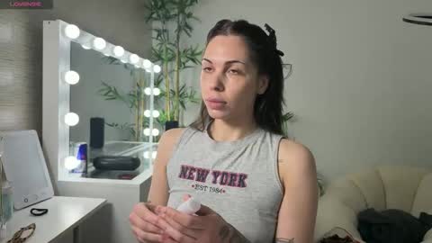 Snapshot of nattywithoutdaddy chatting on April 2026 09:32:01 PM NATTY FIERROS online show from April 2026 09:32:01 PM