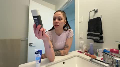 Snapshot of nattywithoutdaddy chatting on May 2026 04:37:01 PM NATTY FIERROS online show from May 2026 04:37:01 PM
