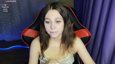 natural_babe666 online show from April 2026 06:53:02 PM