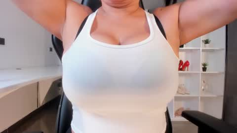 Jazmin Bigboobs online show from July 2026 11:41:01 PM
