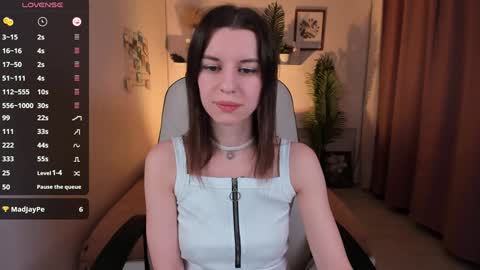 Melisa  FOLLOW ME  online show from December 2024 02:05:02 PM