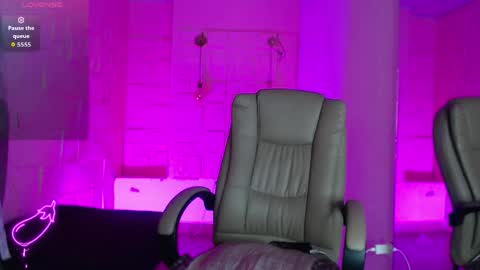 Snapshot of natuxxa chatting on May 2026 04:42:01 AM natuxxa online show from May 2026 04:42:01 AM