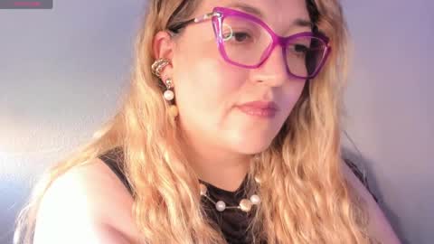 Nataly online show from April 2026 05:19:02 PM