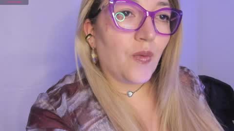 Nataly online show from May 2026 11:44:01 PM