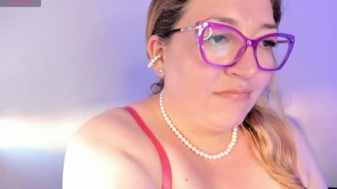 Nataly online show from June 2026 06:32:02 PM