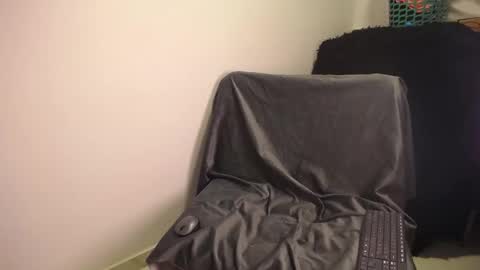 Snapshot of natyscoth chatting on March 2025 03:29:02 AM online show from March 2025 03:29:02 AM