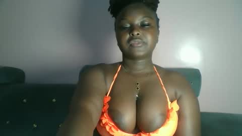 naughti_garlie online show from May 2026 06:27:01 PM