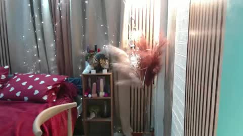 Snapshot of naughty_alice08 chatting on December 2025 04:05:01 PM Jelay online show from December 2025 04:05:01 PM