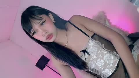 itsyourgirl kiara online show from June 2026 01:13:01 PM