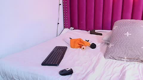 Snapshot of naughty_ebonyy chatting on December 2024 01:15:02 AM SASHA online show from December 2024 01:15:02 AM