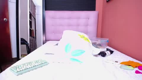 Snapshot of naughty_ebonyy chatting on February 2025 01:55:02 AM SASHA online show from February 2025 01:55:02 AM