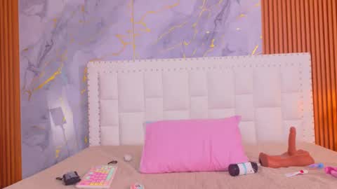 SASHA  online show from December 2025 07:29:02 PM