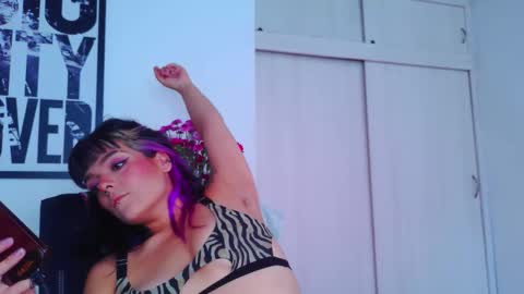 Em  please help me reach 100 thumbs up 3 online show from September 2025 04:50:02 PM