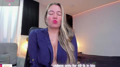 Snapshot of naughty_julieta13 chatting on February 2025 06:48:01 PM JULIETA online show from February 2025 06:48:01 PM