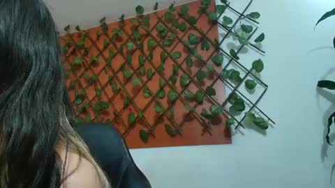 Snapshot of naughty_kittenm chatting on April 2026 11:28:01 AM Kitten online show from April 2026 11:28:01 AM