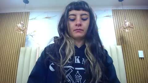 Kitten online show from June 2026 11:32:02 AM
