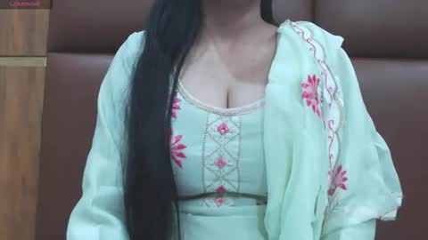 riya online show from November 2025 05:40:02 PM